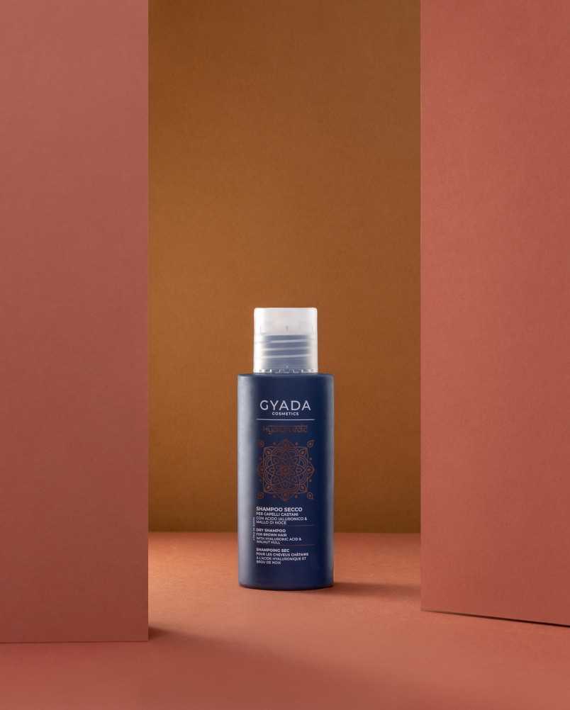 Shampoo Secco Capelli Castani