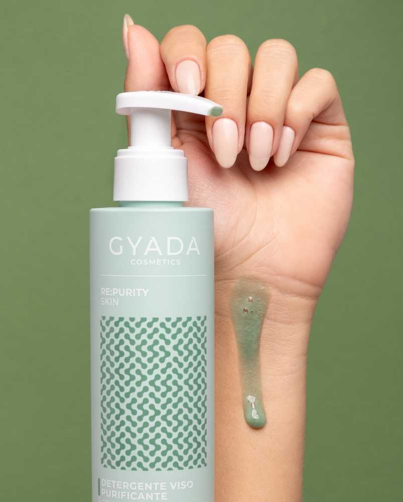 PURIFYING CLEANSER