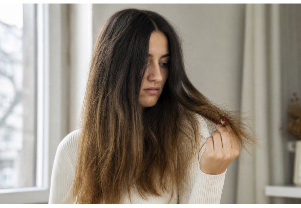 Capelli secchi: come idratarli al meglio dopo l’inverno